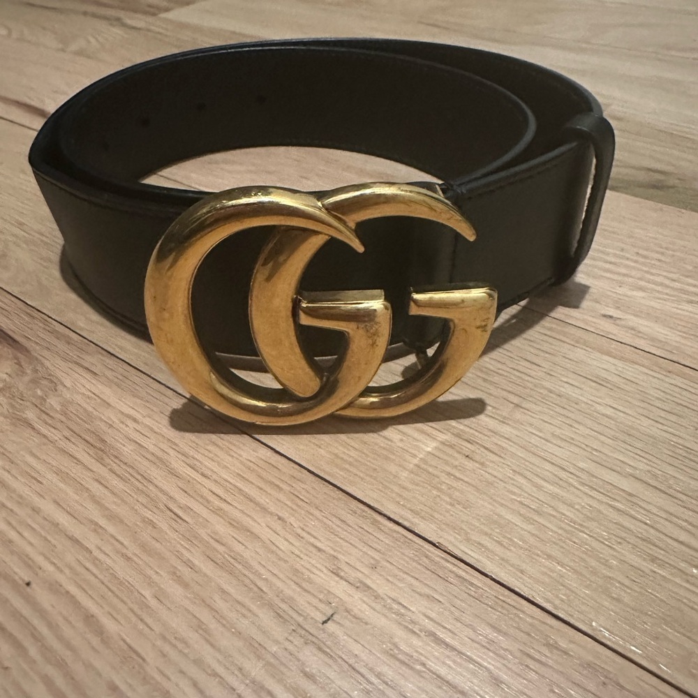 Gucci Black Belt with Gold GG Buckle